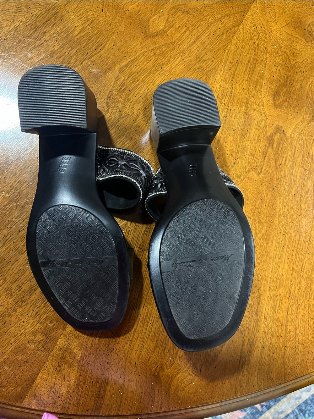 Italian Shoemakers Black Beaded Two-Strap Block Heel Mule - Picture 4 of 5